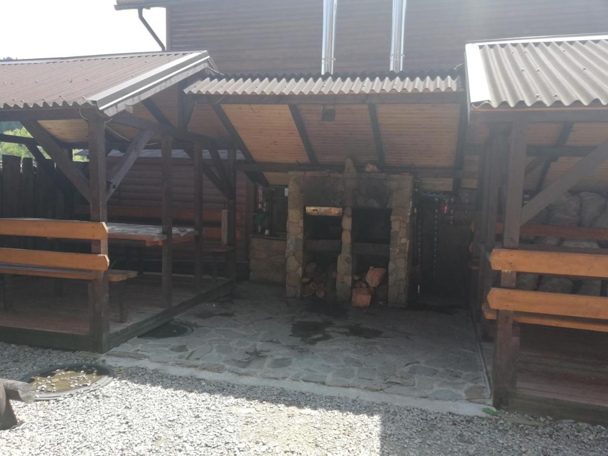 Krym Yaremche Exterior foto