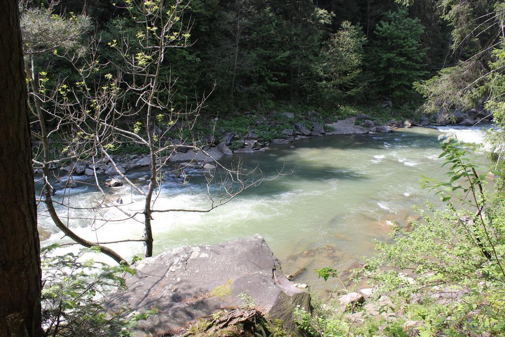 Krym Yaremche Exterior foto