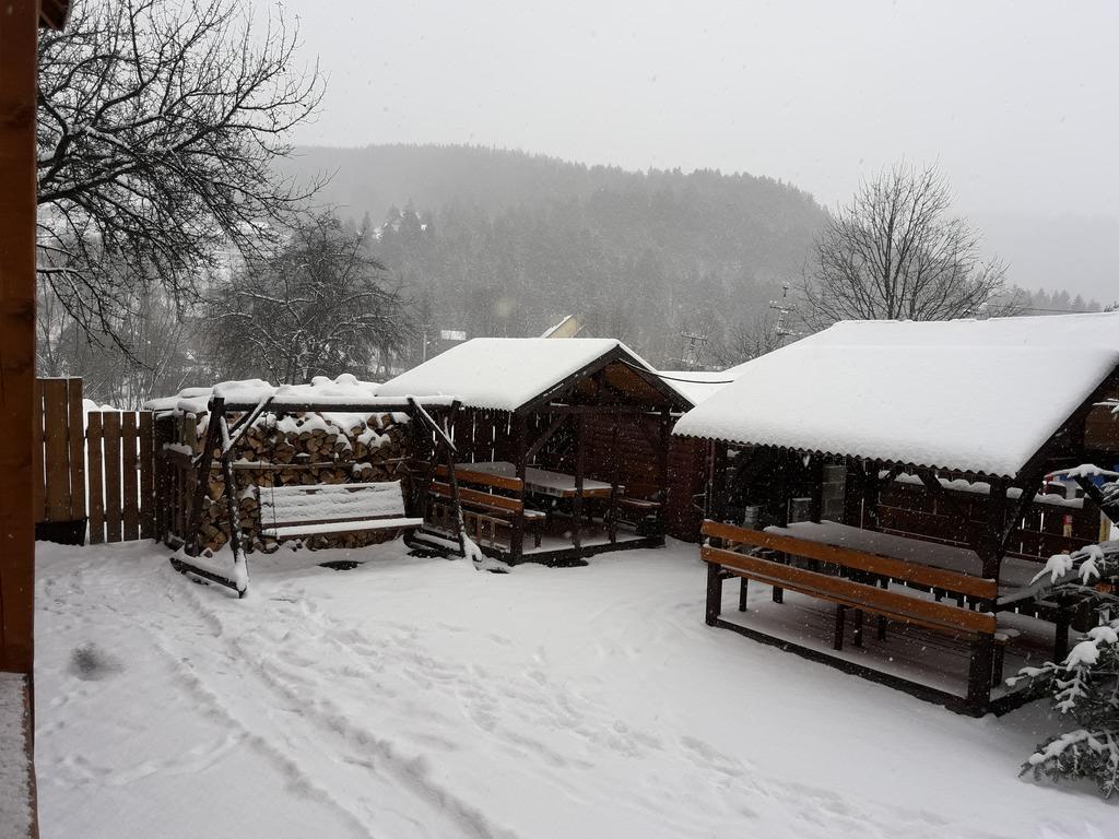 Krym Yaremche Exterior foto