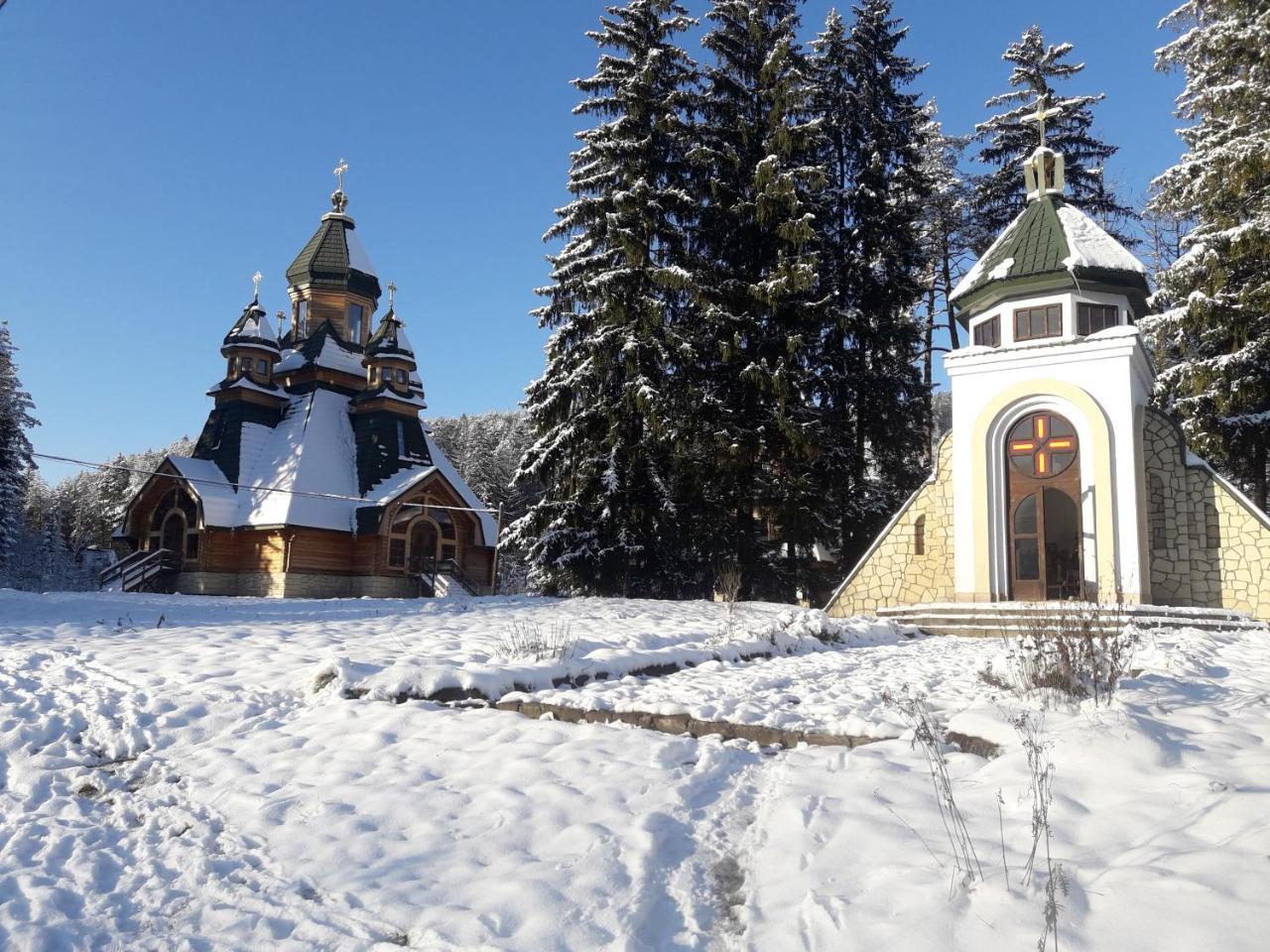 Krym Yaremche Exterior foto