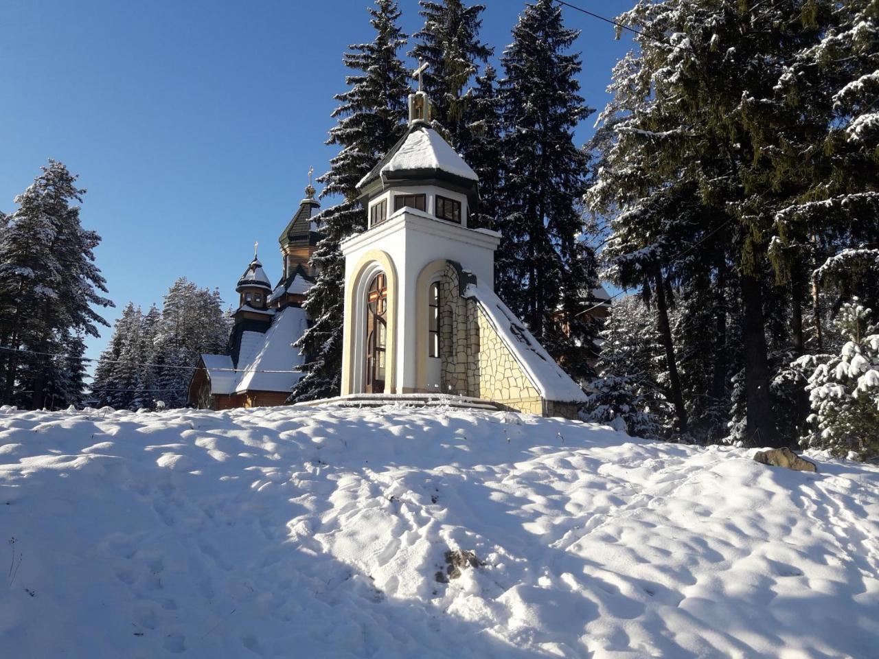Krym Yaremche Exterior foto