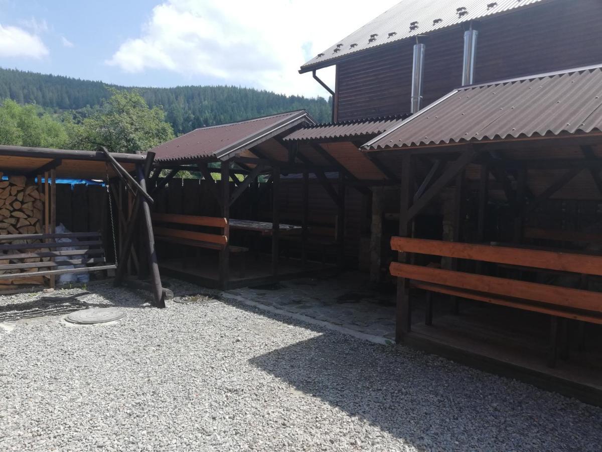 Krym Yaremche Exterior foto